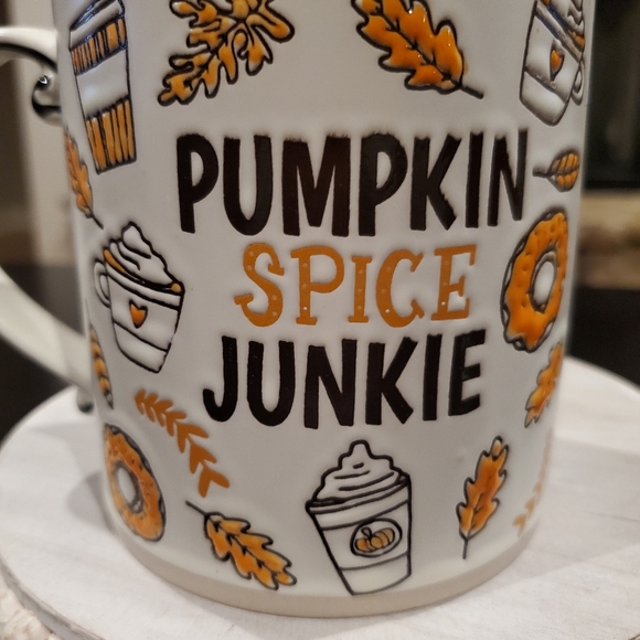 Pumpkin Spice Junkie Mug-NWT - Picture 5 of 5
